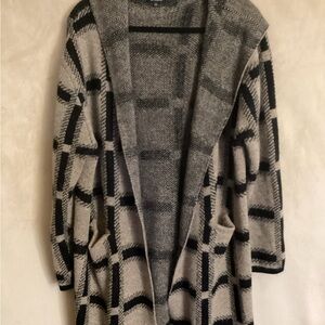 Angeleno Women's Cardigan in Black and Cream